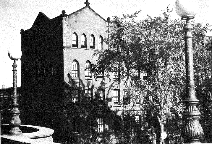 File:Old Duluth Cathedral Black and White.png