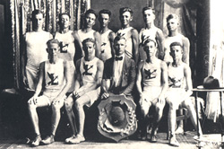 File:TrackTeam.jpg