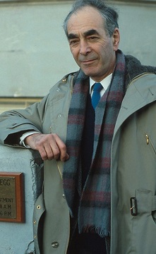 <span class="mw-page-title-main">Harold Legg</span> Fictional character from the soap opera EastEnders