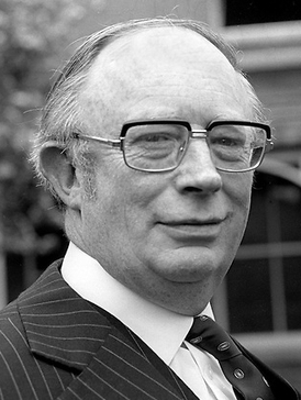<span class="mw-page-title-main">Tom O'Higgins</span>Irish Fine Gael politician and judge (1916–2003)