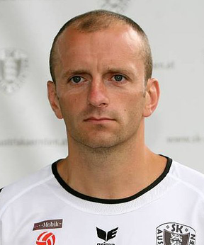 <span class="mw-page-title-main">Adam Ledwoń</span> Polish footballer