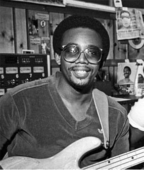 <span class="mw-page-title-main">Bernard Edwards</span> American bassist and record producer (1952–1996)