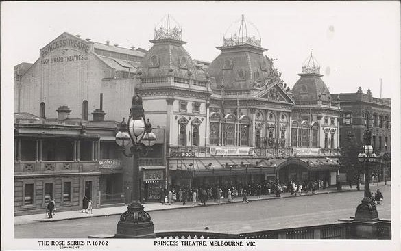 File:Princess Theatre Melbourne 1920.jpg