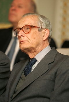 File:Kazys Lozoraitis.jpg