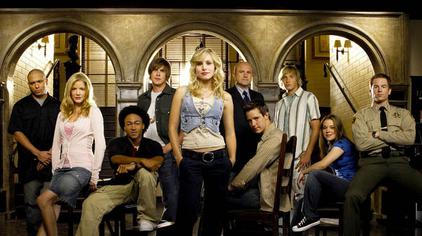 The main characters of the third season from left to right: Weevil, Parker, Wallace, Piz, Veronica, Keith, Logan, Dick, Mac and Don.