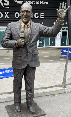 <span class="mw-page-title-main">Statue of Bob Miller</span> Sculpture in Los Angeles, California, U.S.