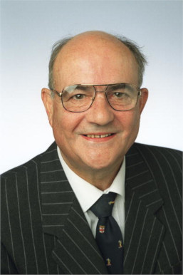 <span class="mw-page-title-main">John Taylor (Solihull MP)</span> British politician (1941–2017)