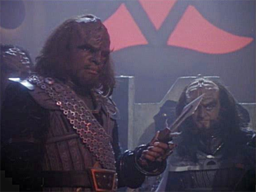 File:TNG-redemption worf and gowron.png