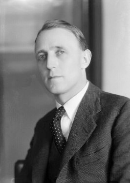 <span class="mw-page-title-main">Noel Frederick Hall</span> British economist (1902–1983)