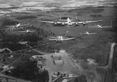 Lincolns of No. 82 Wing over Amberley, 1954 82WingLincolnsAmberley1954.jpg