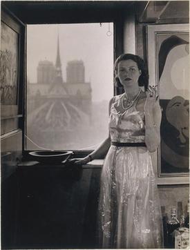 Peggy Guggenheim, Paris, Fotografie Rogi André (Rozsa Klein).jpg