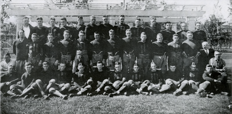 File:1921 New Hampshire Wildcats football team.png