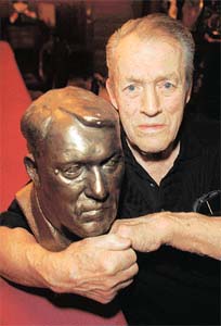 Hart with a bust of himself