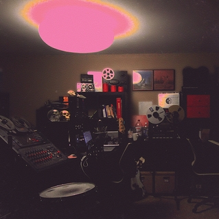 File:Unknown Mortal Orchestra - Multi-Love album cover.jpg