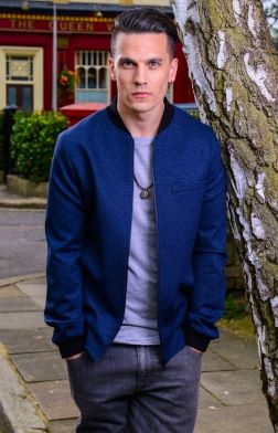 <span class="mw-page-title-main">Steven Beale</span> Fictional character from the British soap opera EastEnders