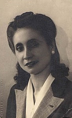 <span class="mw-page-title-main">Raquel Verdesoto</span> Ecuadorian writer, poet, teacher, feminist, and activist