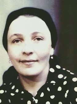 File:Marem Akhmetovna Arapkhanova.jpg