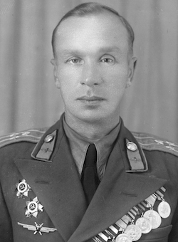 <span class="mw-page-title-main">Sergei Anokhin (test pilot)</span> Soviet test pilot