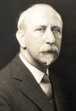 <span class="mw-page-title-main">William Allan Neilson</span> American lexicographer, teacher, and college president