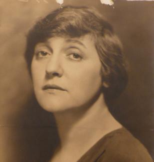 <span class="mw-page-title-main">Aline Bernstein</span> American set and costume designer (1880–1955)