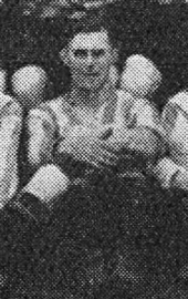 Charles McKinley, Fußballspieler von Brentford FC, 1928.jpg