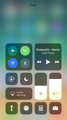 File:IOS 11 Control Center iPhone 7 Plus.png