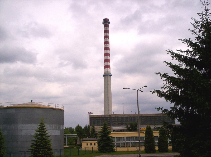 File:Small Chimney.jpg