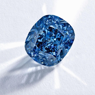 File:Blue Moon of Josephine Diamond1.jpg