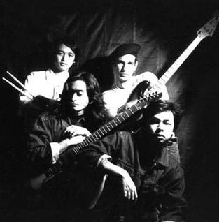 File:The Dawn publicity photo late 1980s.jpg