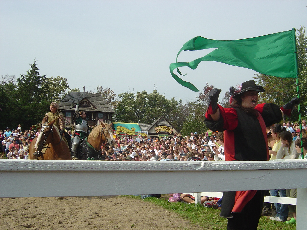 Michigan Renaissance Festival Returns for 44th Year - Toledo City