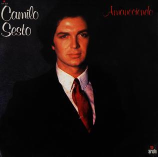 <i>Amaneciendo</i> 1980 studio album by Camilo Sesto