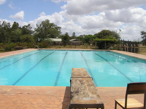 Swimming pool - Wikipedia