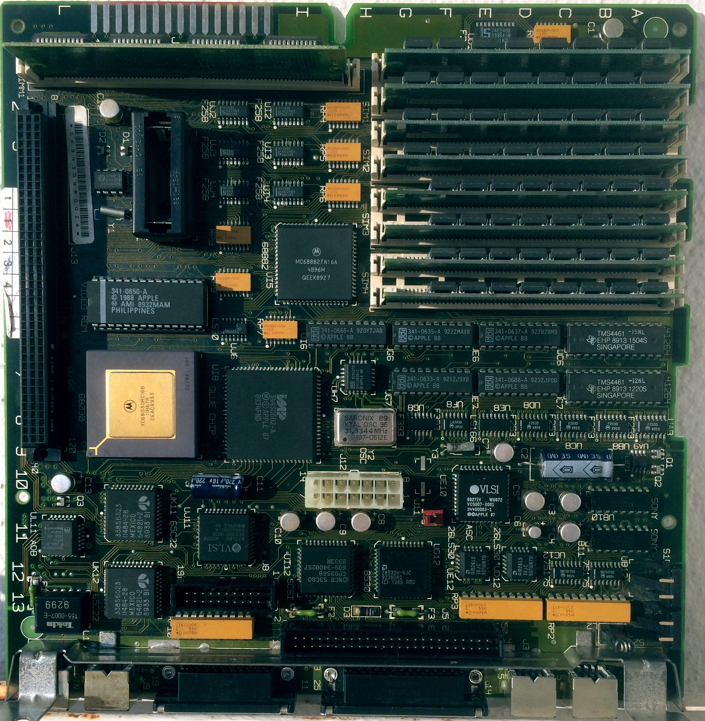 File:Macintosh SE30 Mainboard.jpg - Wikipedia