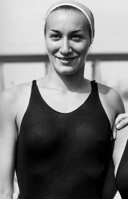 <span class="mw-page-title-main">Edith Motridge</span> American swimmer (1913–2007)