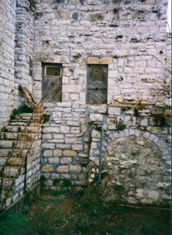 File:Remains of Deir Yassin (9).jpg