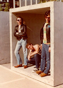 <span class="mw-page-title-main">The Hollywood Squares (band)</span> American band