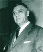 Emilien Amaury sekitar 1950.gif