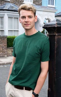 <span class="mw-page-title-main">Peter Beale</span> Fictional character from EastEnders