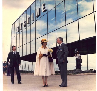 File:HRH Princess Anne opens Systime Computers Ltd new facility in June 1983.jpg