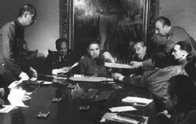 File:Pinochet junta1.gif