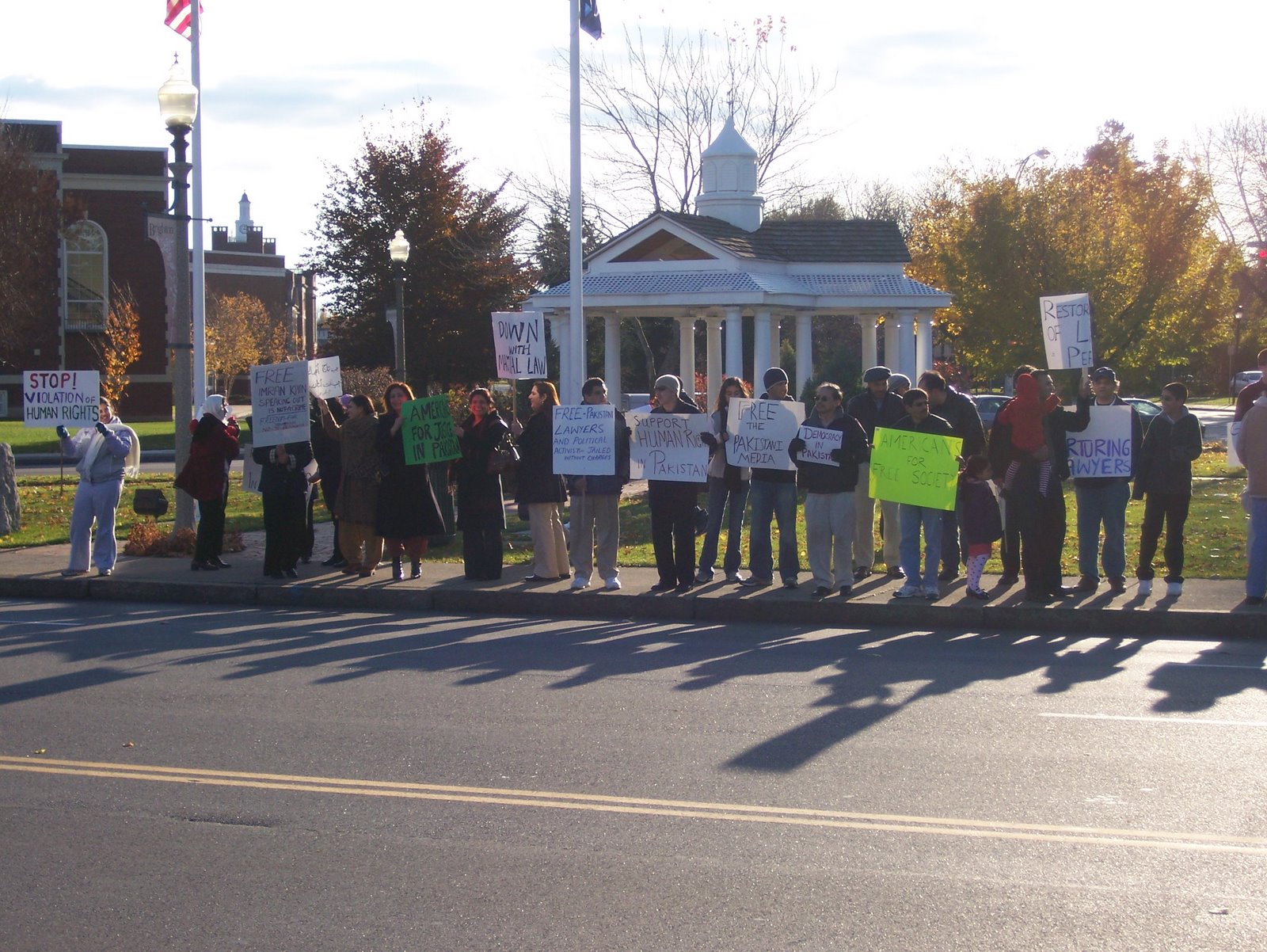 File:Pakistani american rally.JPG - Wikipedia