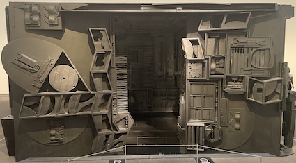 File:Mrs. N's Palace, 1964-1977, Louise Nevelson.jpeg