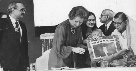 Mahadevi Varma (on right) receiving the Jnanpith Award from then Britain Prime Minister Margaret Thatcher in 1982