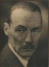 Maurice Dufrêne por Laure Albin-Guillot en 1925.jpg