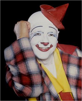 <span class="mw-page-title-main">Glen Little (clown)</span>