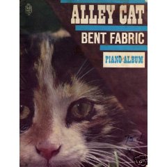 File:AlleyCatBentFabric.jpg