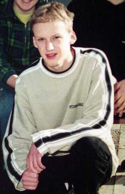 <span class="mw-page-title-main">Martin Peyerl</span> German mass murderer (1983–1999)