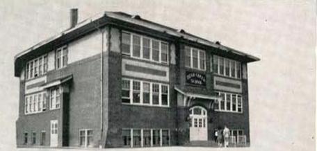 File:Bear Creek Consolidated School (taken 1947).jpg