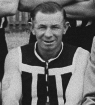 <span class="mw-page-title-main">Dick Russell (footballer)</span> Australian rules footballer