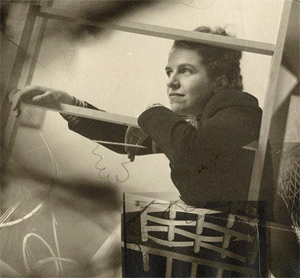 <span class="mw-page-title-main">Sue Fuller</span> American sculptor (1914–2006)